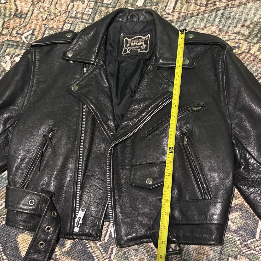 Classic Black Leather Jacket - Picture 7 of 7